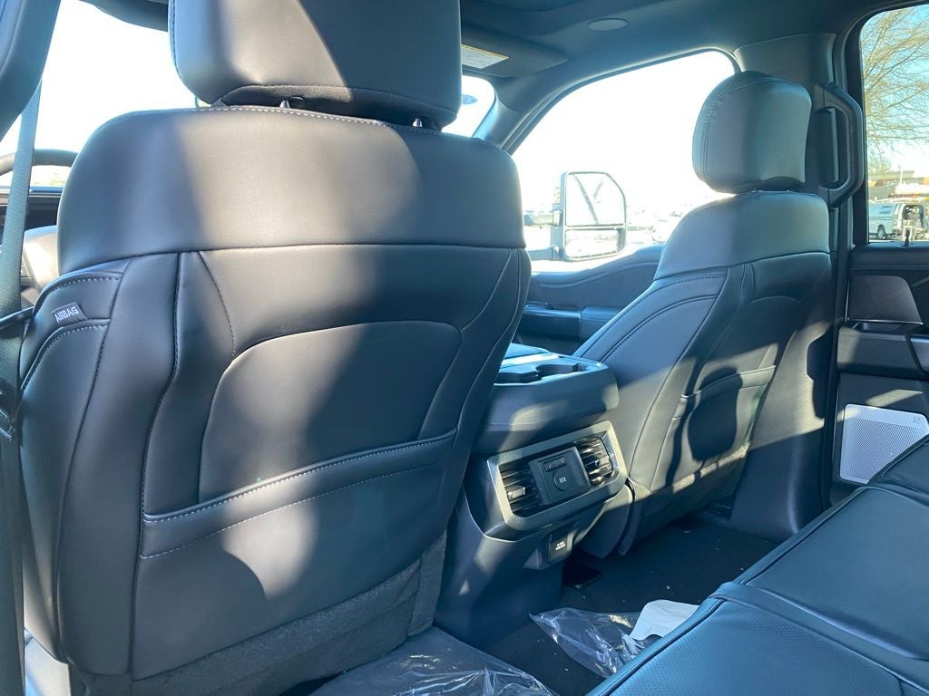 2026 Ford F-350SD Platinum DRW