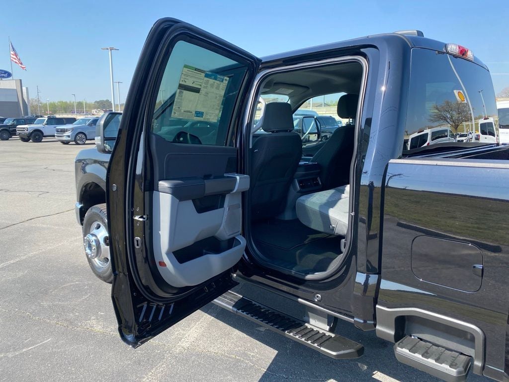 2026 Ford F-350SD XLT DRW