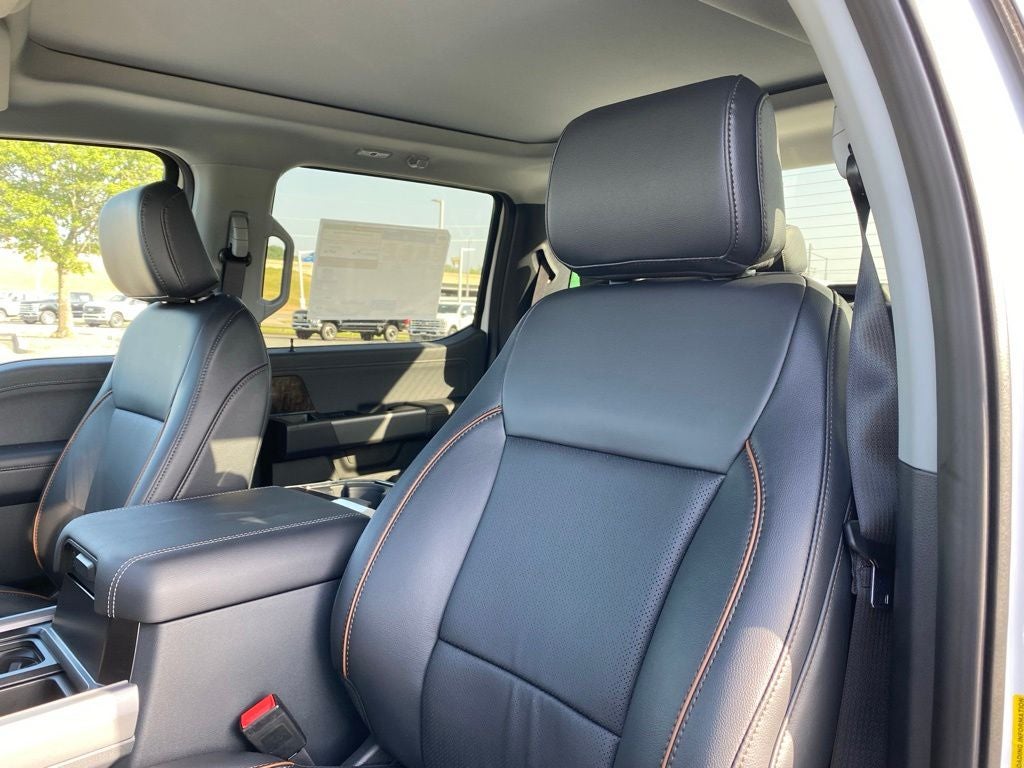 2026 Ford F-350SD Lariat DRW