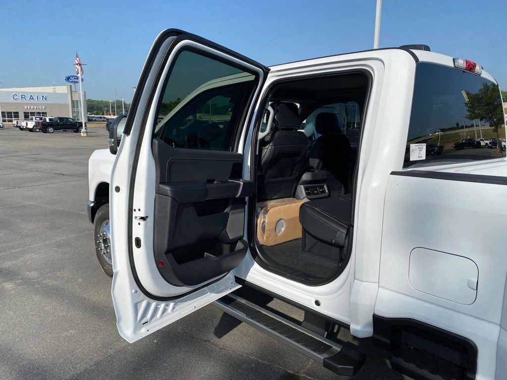 2026 Ford F-350SD Lariat DRW
