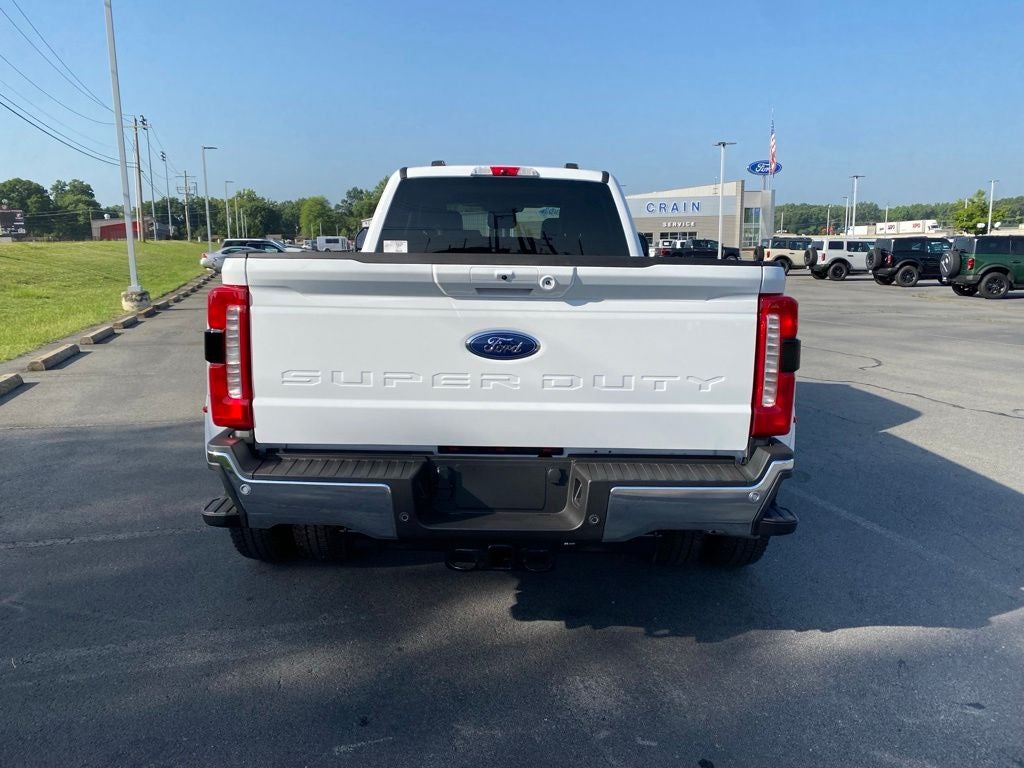 2026 Ford F-350SD Lariat DRW