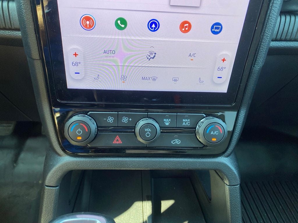 2025 Ford Ranger XLT - 4WD - FORD GOLD CERTIFIED - ONE OWNER