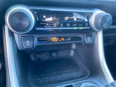2022 Toyota RAV4 LE - AWD - FORD BLUE CERTIFED