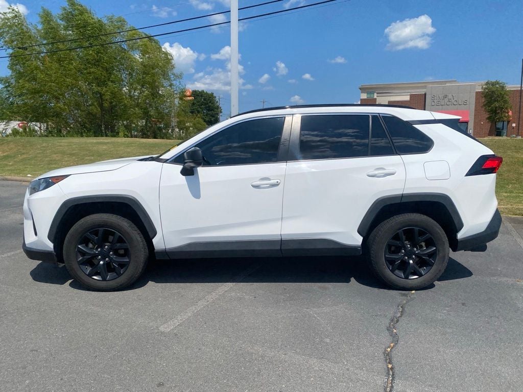 2021 Toyota RAV4 LE - FORD BLUE CERTIFIED - CLEAN CARFAX - ONE OWNER
