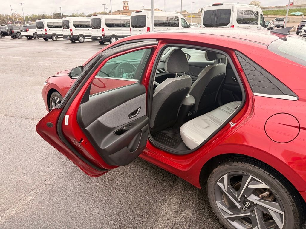 2025 Hyundai Elantra Limited