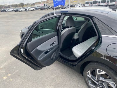 2025 Hyundai Elantra Limited