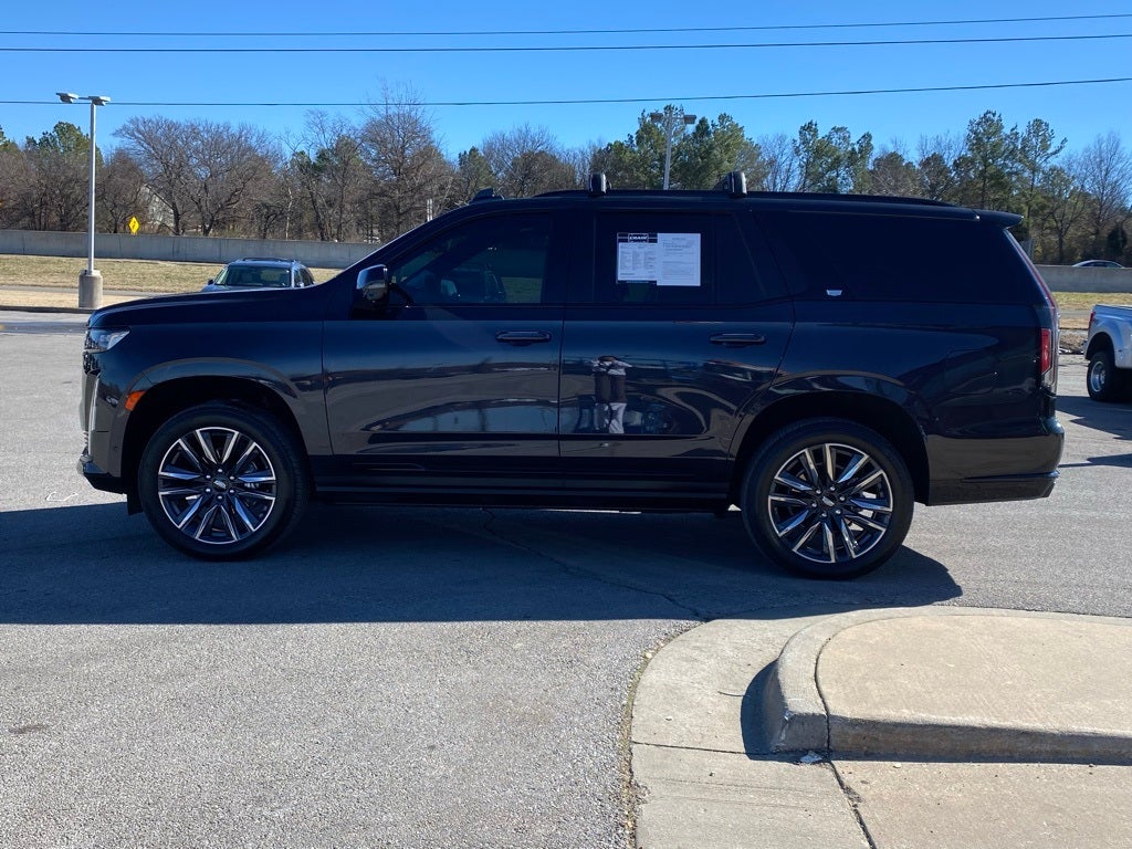 2024 Cadillac Escalade Sport Platinum CONSOLE REFRIGERATOR W/ FREEZER