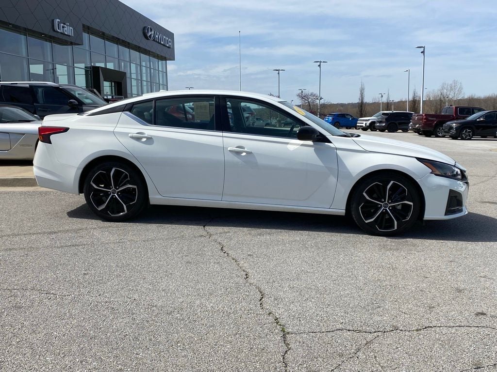 2024 Nissan Altima 2.5 SR