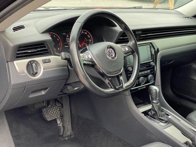 2020 Volkswagen Passat 2.0T SE