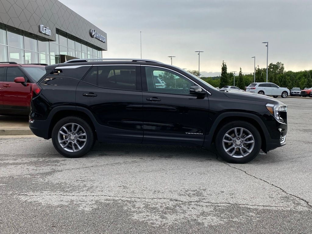 2024 GMC Terrain SLT
