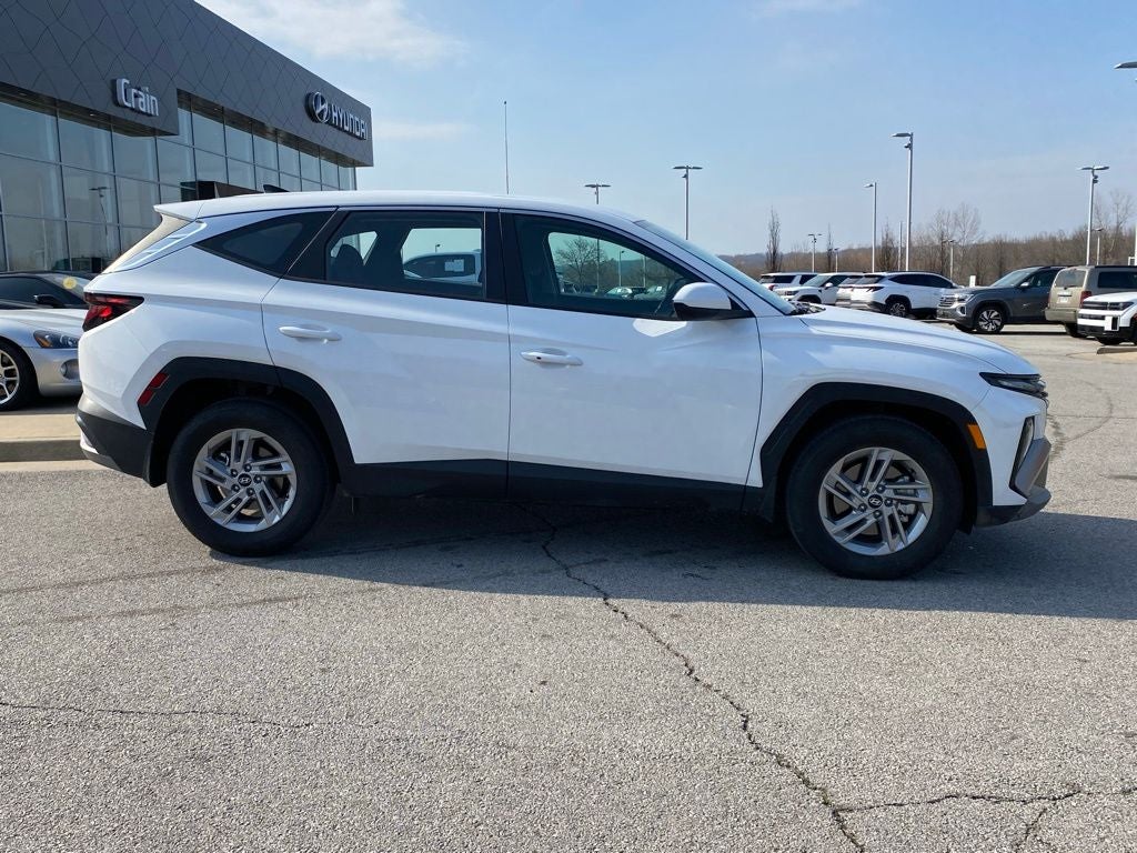 2026 Hyundai Tucson SE FWD