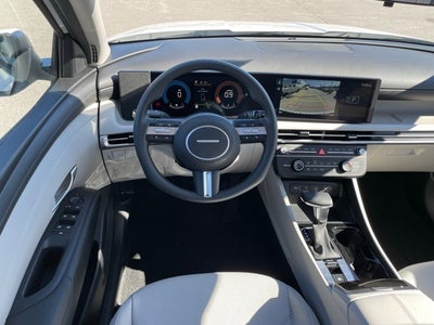 2025 Hyundai Tucson SE FWD