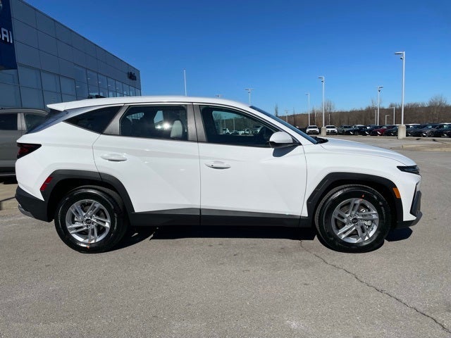 2025 Hyundai Tucson SE FWD