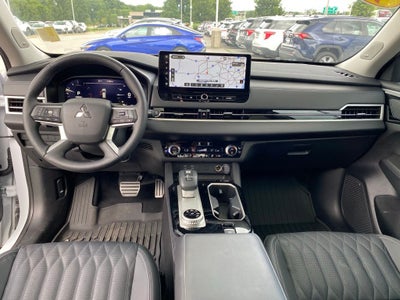2025 Mitsubishi Outlander SEL