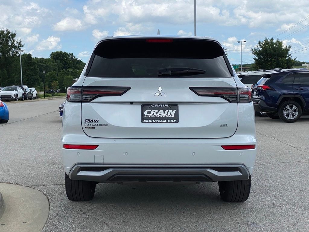 2025 Mitsubishi Outlander SEL