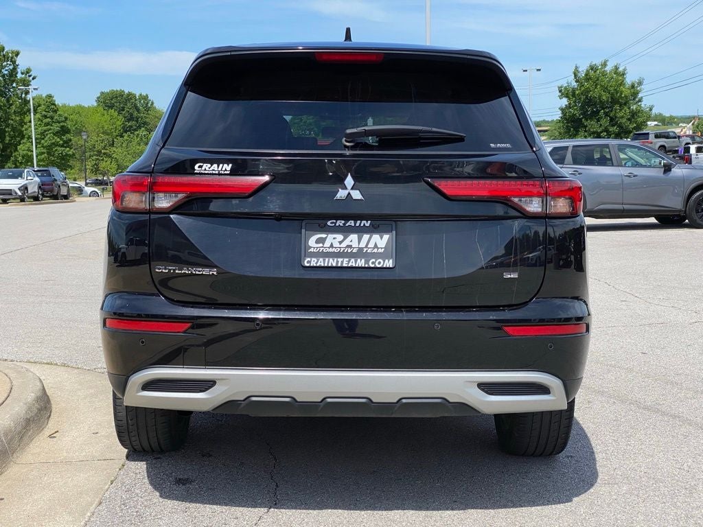 2024 Mitsubishi Outlander SE