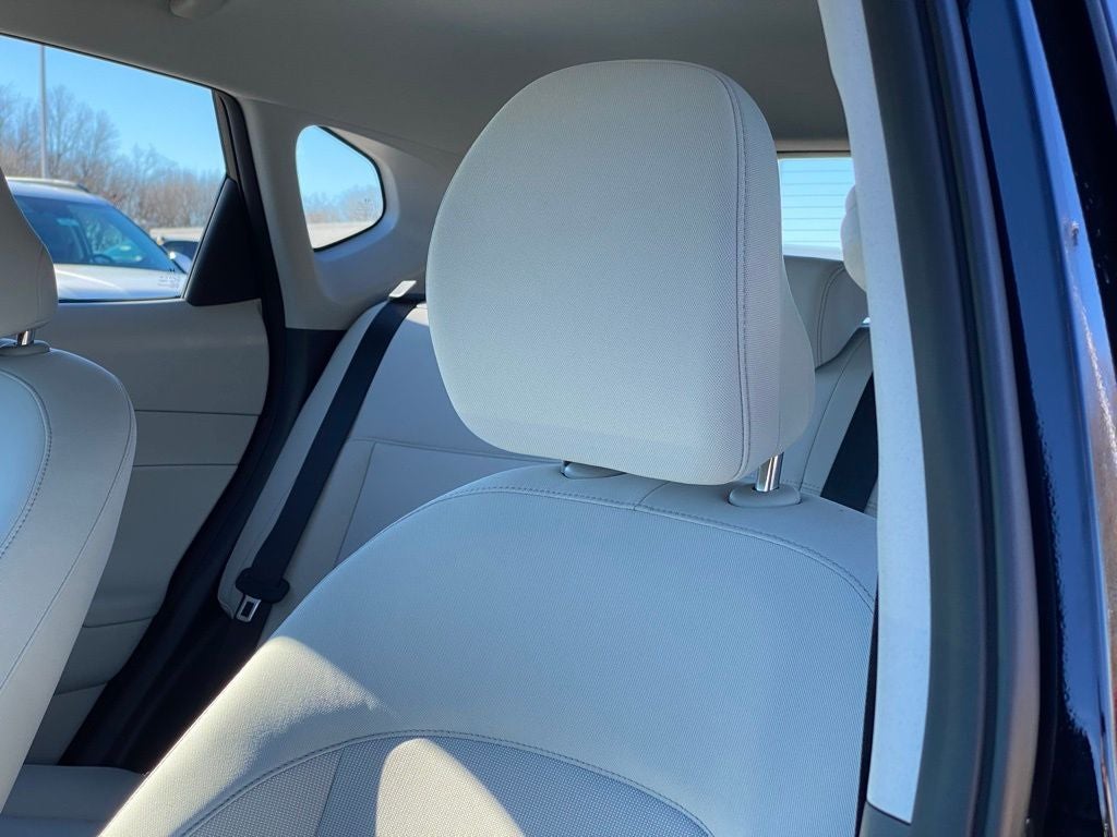 2026 Hyundai Kona SE FWD