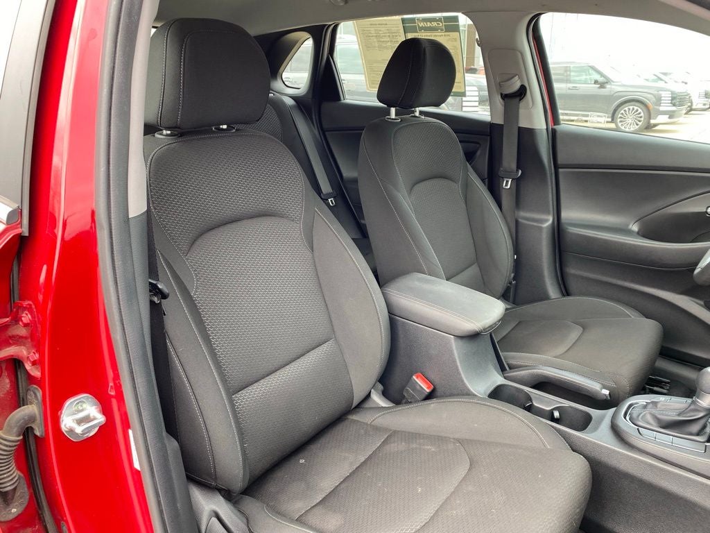 2020 Hyundai Elantra GT Base