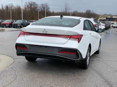 2026 Hyundai Elantra SE