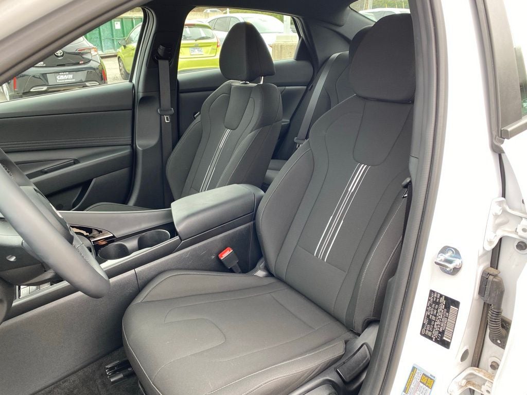 2025 Hyundai Elantra Hybrid SEL Sport