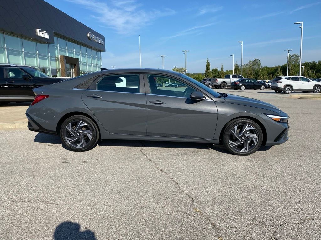 2026 Hyundai Elantra Hybrid Limited