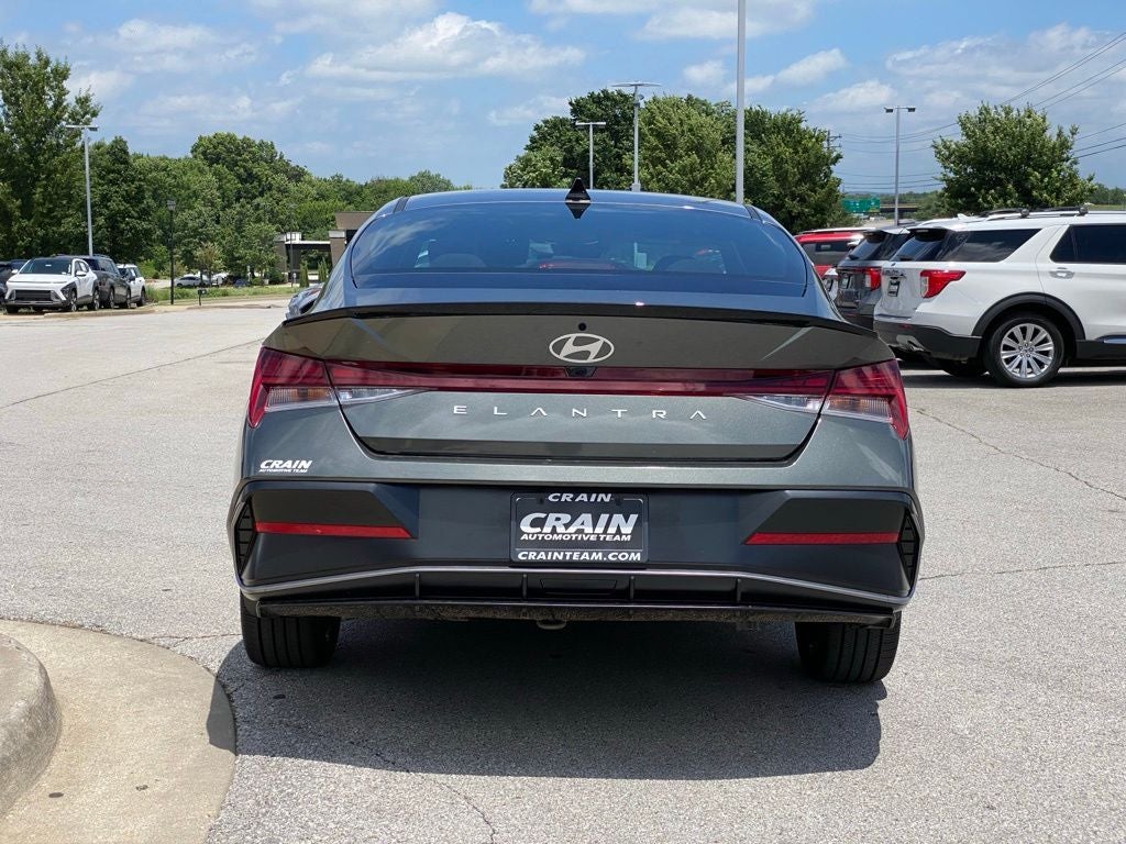 2026 Hyundai Elantra SEL Sport Premium