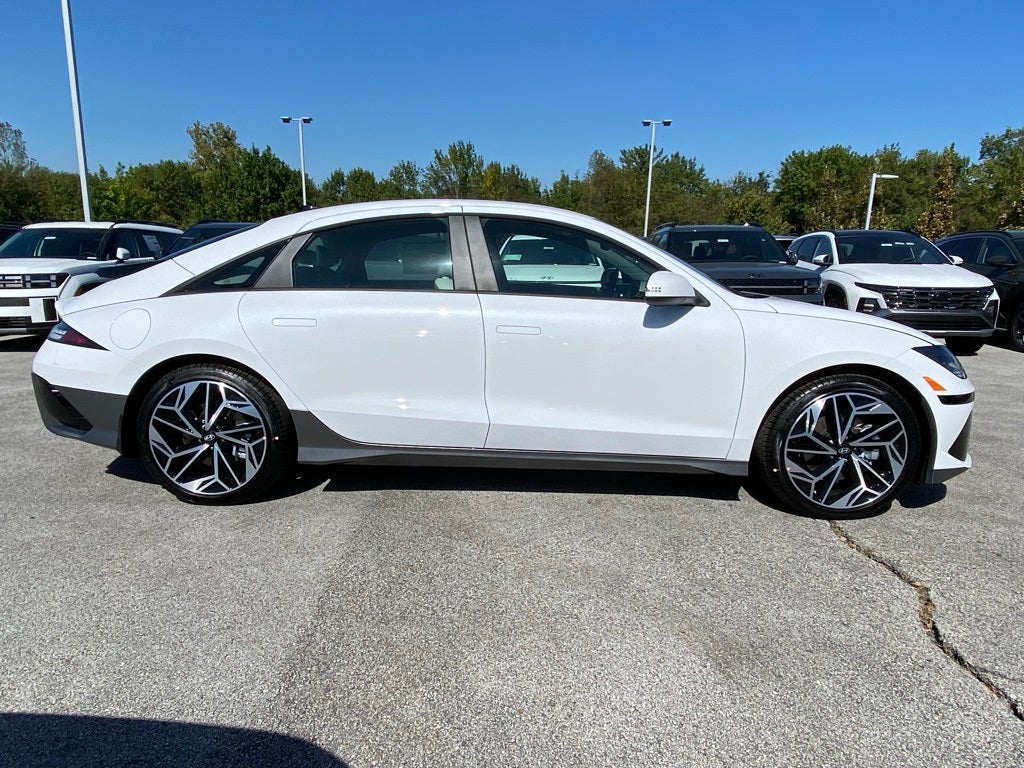 2025 Hyundai IONIQ 6 SEL