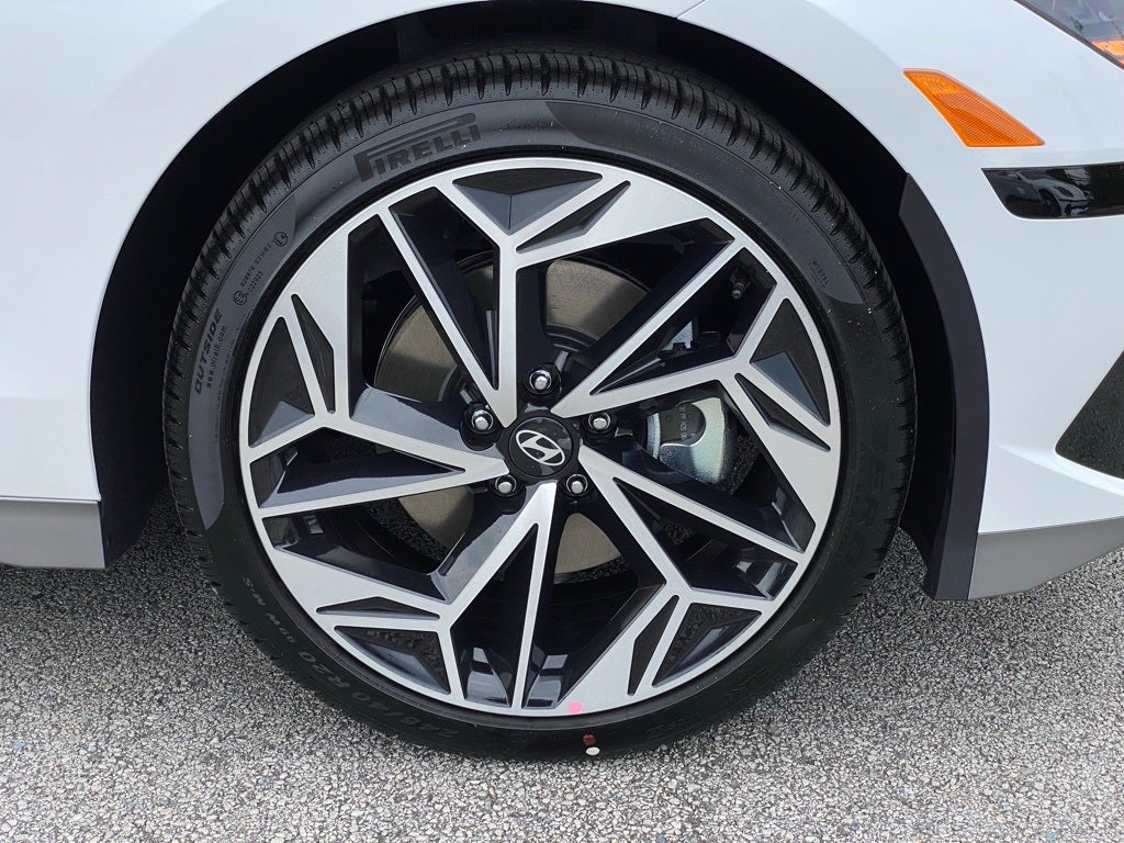 2025 Hyundai IONIQ 6 SEL