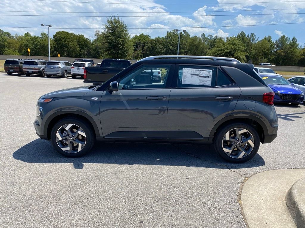 2026 Hyundai Venue SEL w/Two-Tone Roof