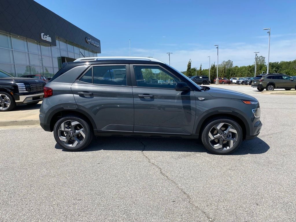 2026 Hyundai Venue SEL w/Two-Tone Roof