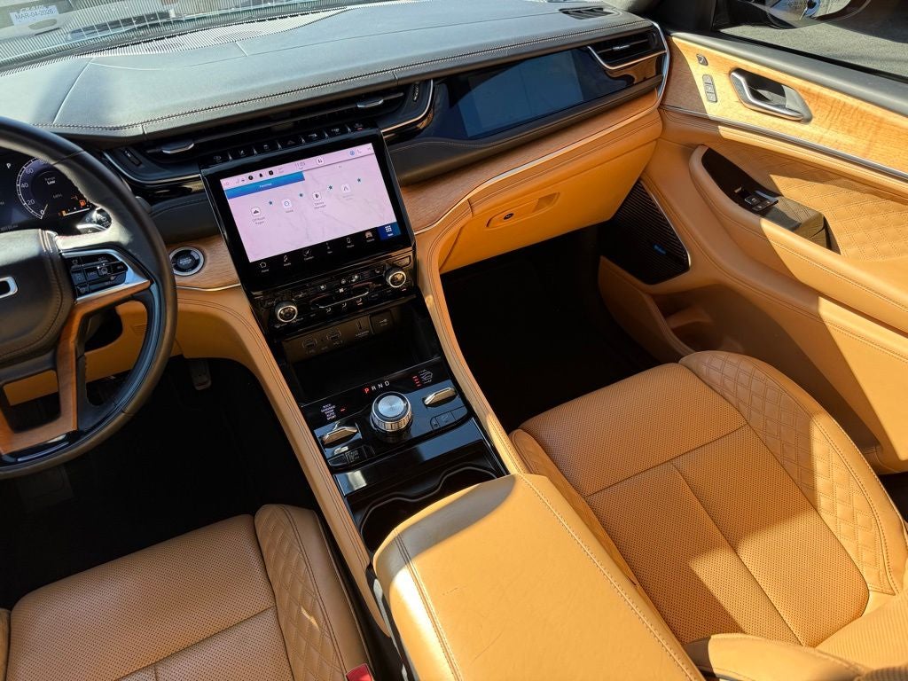 2022 Jeep Grand Cherokee Summit TECH GROUP 5