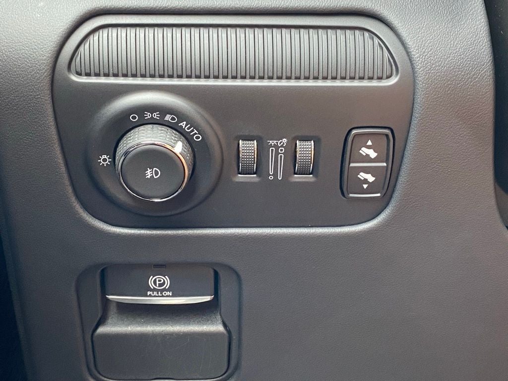 2024 Jeep Grand Wagoneer L Series III MCINTOSH AUDIO / 1 OWNER / 4X4