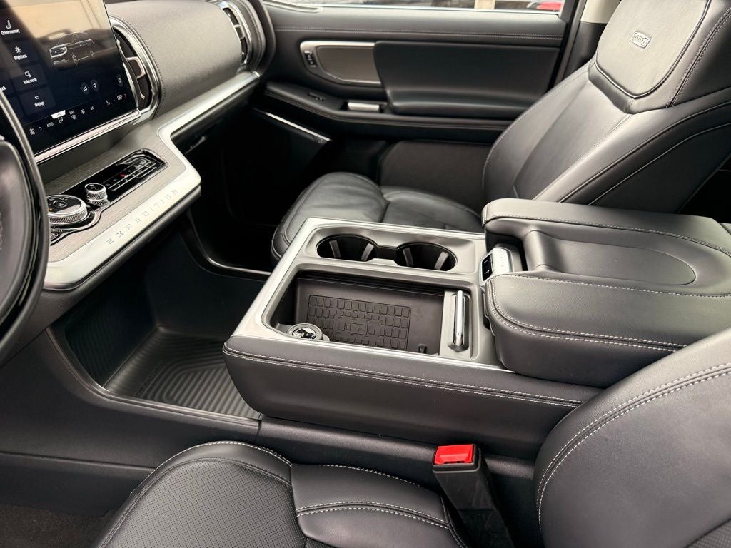 2025 Ford Expedition Platinum 4WD