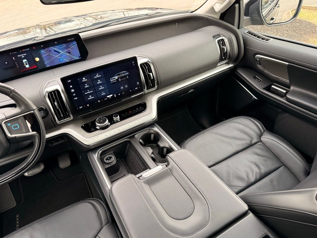 2025 Ford Expedition Platinum 4WD