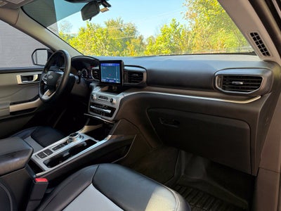 2022 Ford Explorer XLT - PANORAMIC SUNROOF / CLEAN CARFAX