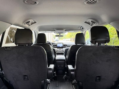 2024 Ford Explorer XLT - CLEAN CARFAX / ONE OWNER