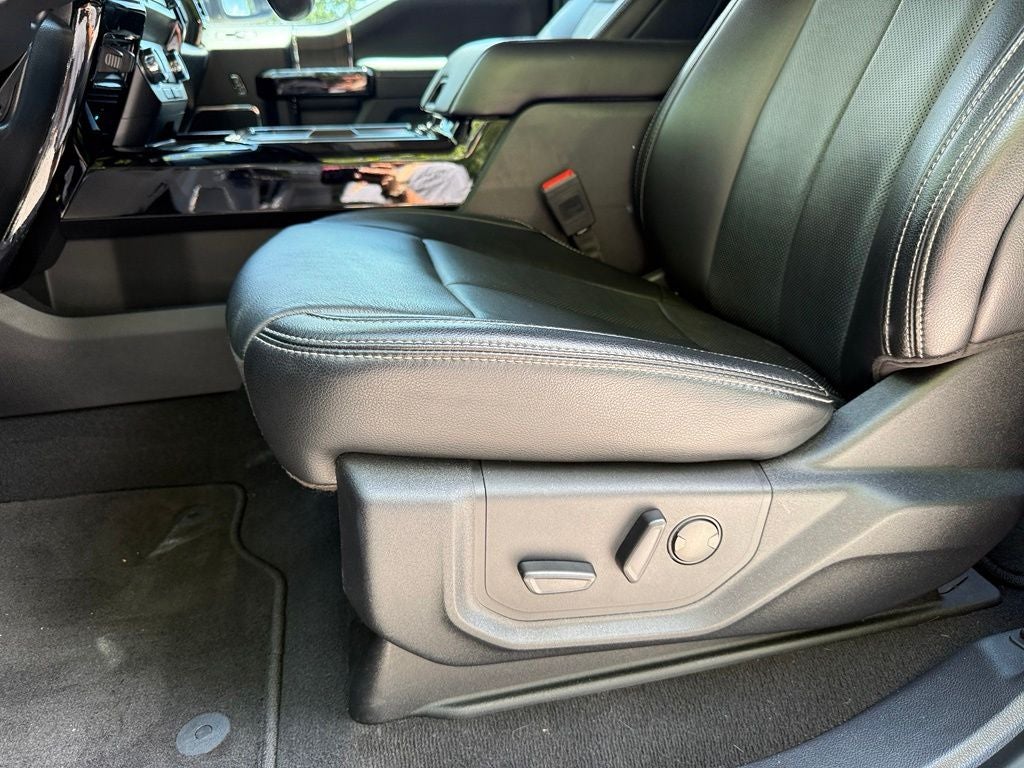2021 Ford F-250SD Lariat BLACK WIDOW