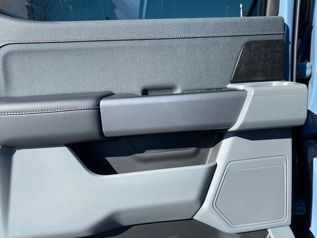 2023 Ford F-150 Lightning XLT