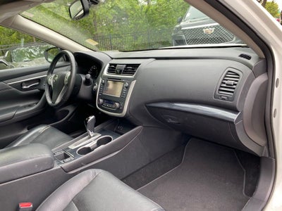 2016 Nissan Altima 2.5 SL SUPER LOW MILES