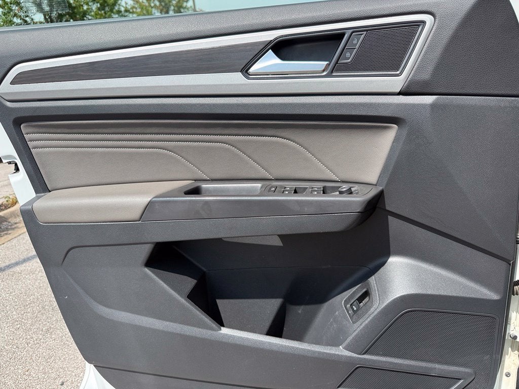 2022 Volkswagen Atlas 3.6L V6 SE w/Technology - PANORAMIC SUNROOF / CLEAN CARFAX