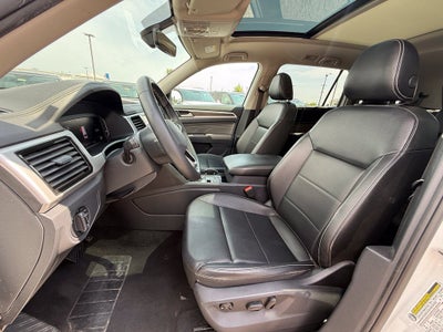2022 Volkswagen Atlas 3.6L V6 SE w/Technology - PANORAMIC SUNROOF / CLEAN CARFAX