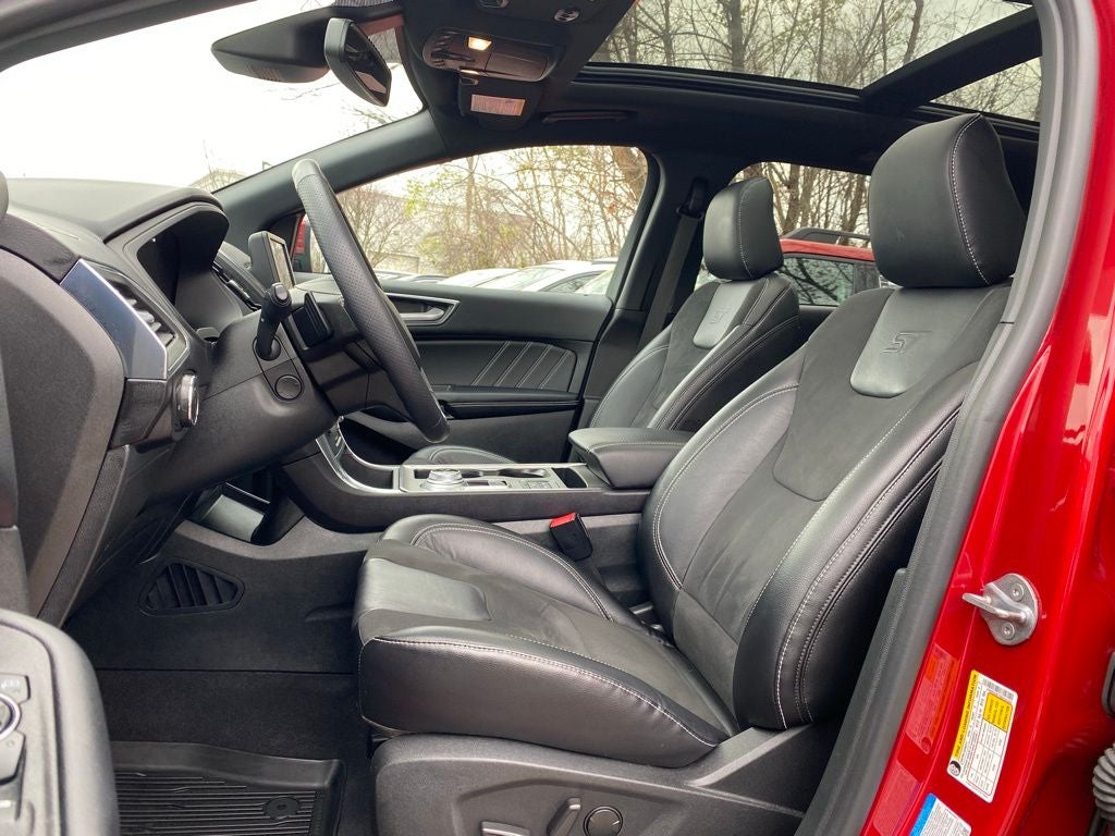 2024 Ford Edge ST