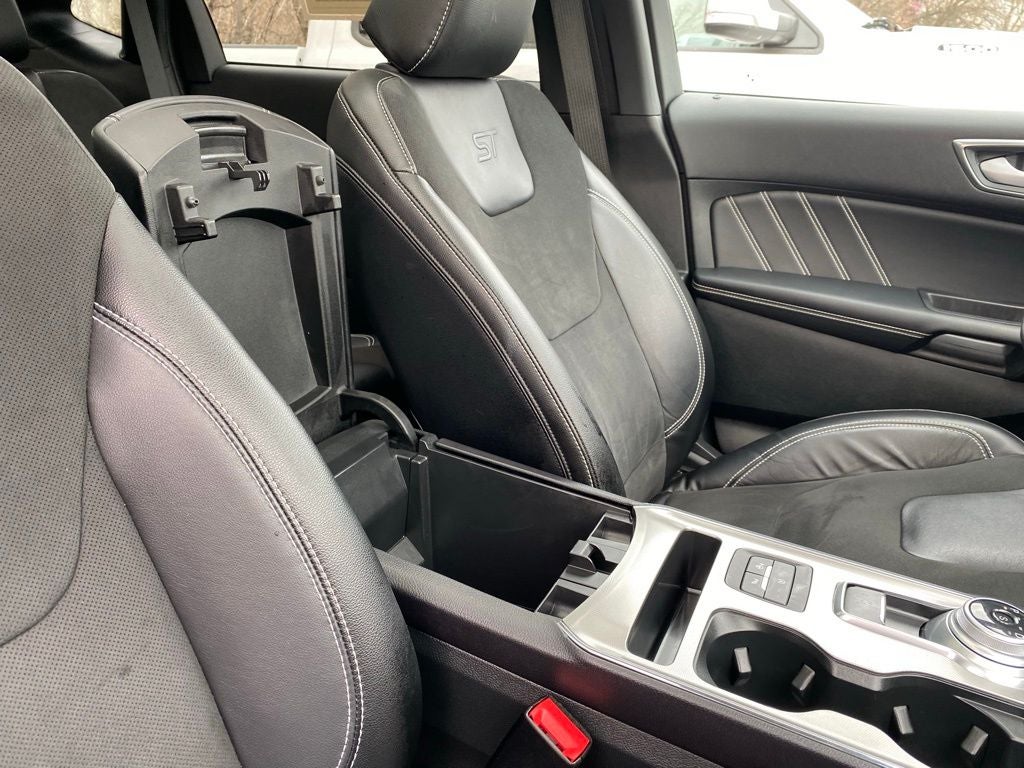 2024 Ford Edge ST