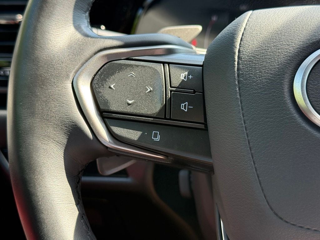 2025 Lexus NX 350h Luxury LIKE NEW!!