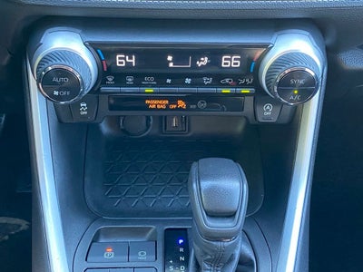 2021 Toyota RAV4 XLE APPLE CAR PLAY