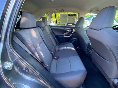 2021 Toyota RAV4 XLE APPLE CAR PLAY