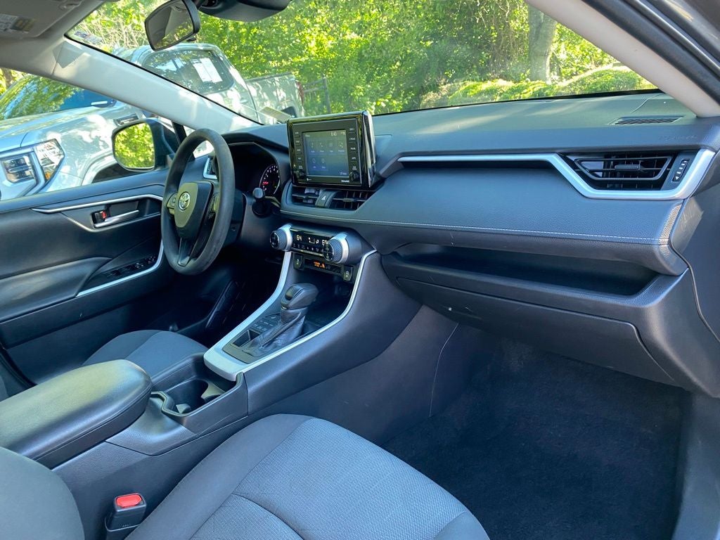 2021 Toyota RAV4 XLE APPLE CAR PLAY