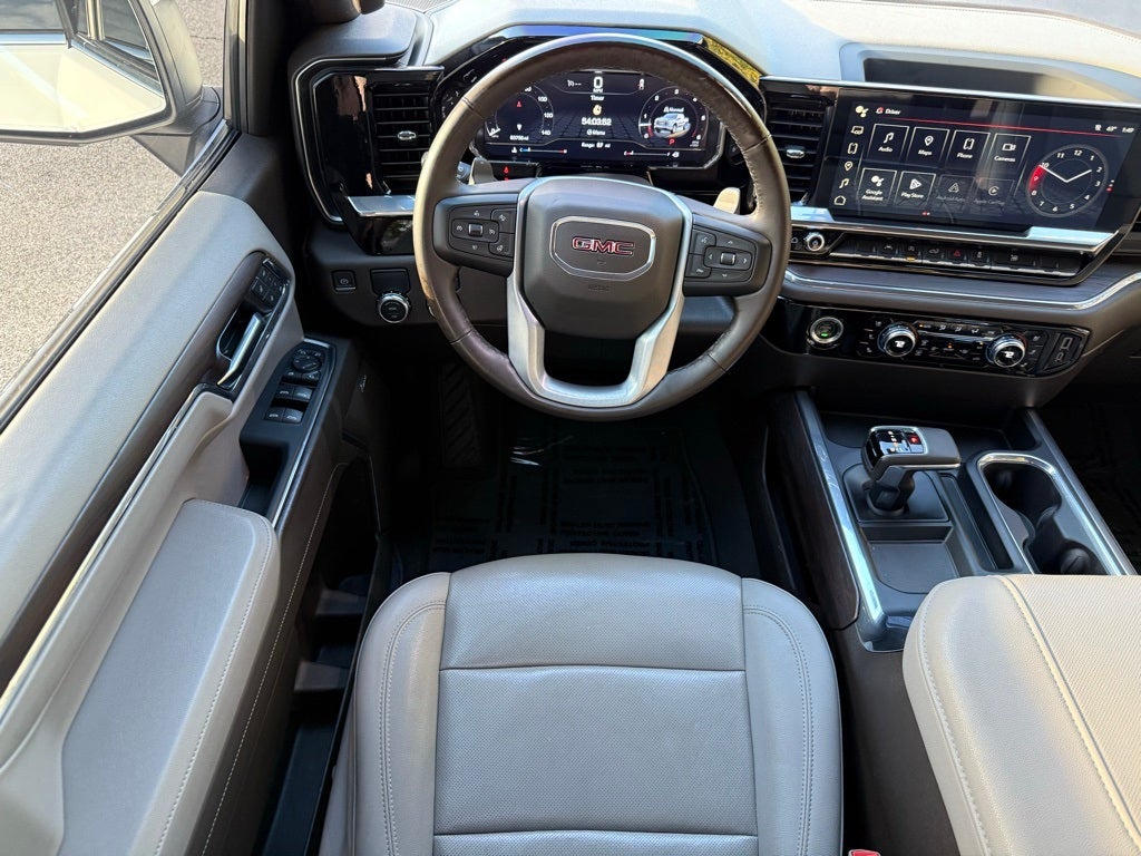2023 GMC Sierra 1500 SLT BOSE / V8 / 1-OWNER CARFAX