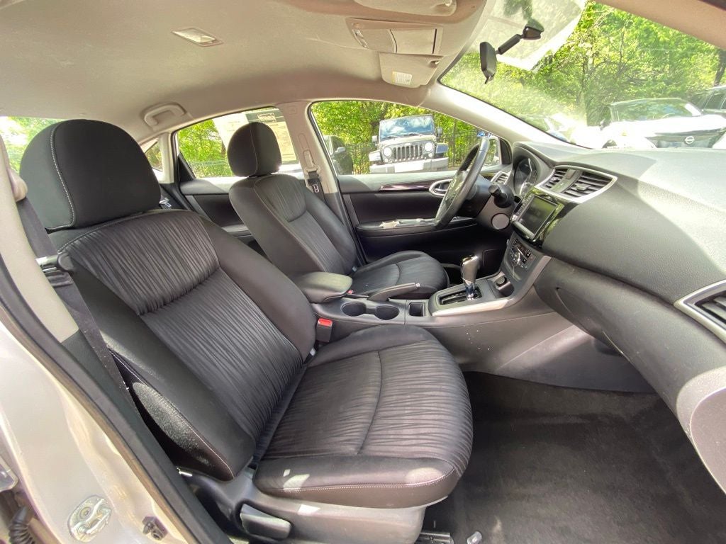 2019 Nissan Sentra SV CREAM PUFF