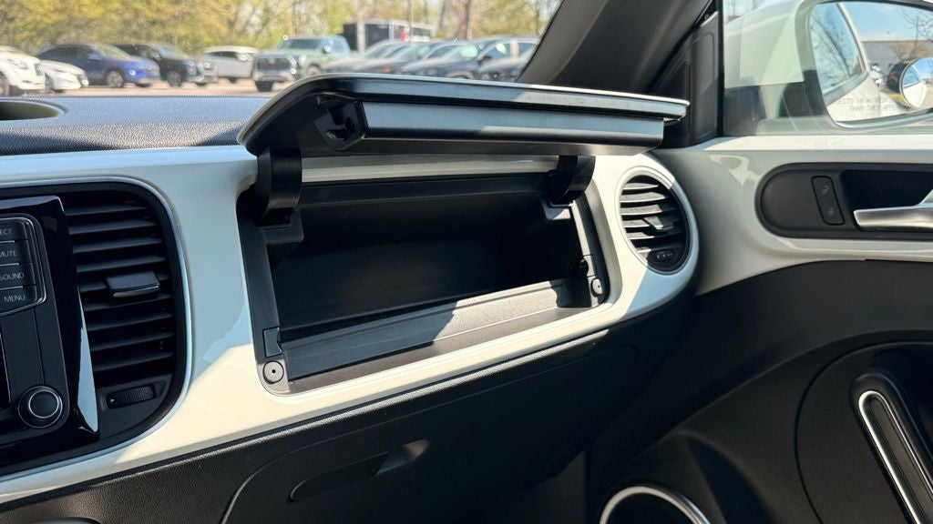 2017 Volkswagen Beetle 1.8T SE